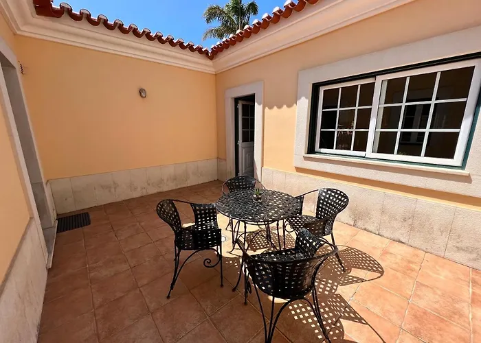לינה וארוחת בוקר With Palm Tree Heated Pool