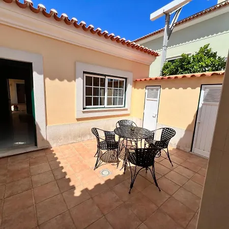 With Palm Tree Heated Pool فندق مبيت وإفطار ساو مارتينهو دو بورتو