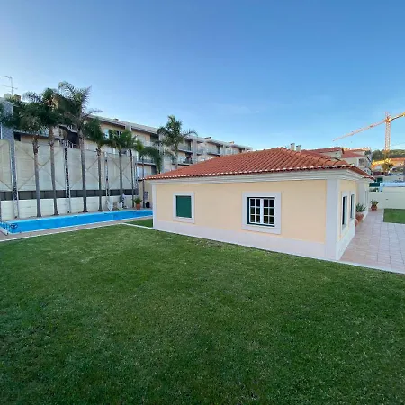 With Heated Pool Bed and Breakfast Sao Martinho do Porto