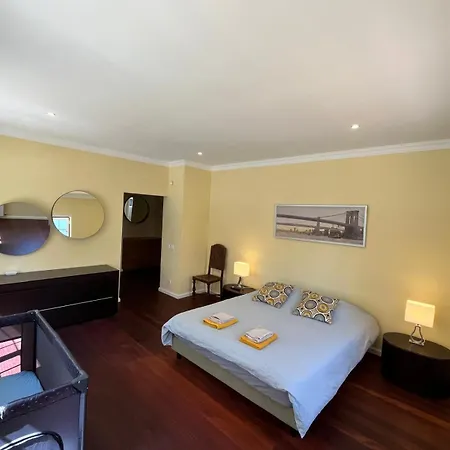 فندق مبيت وإفطار With Palm Tree Heated Pool